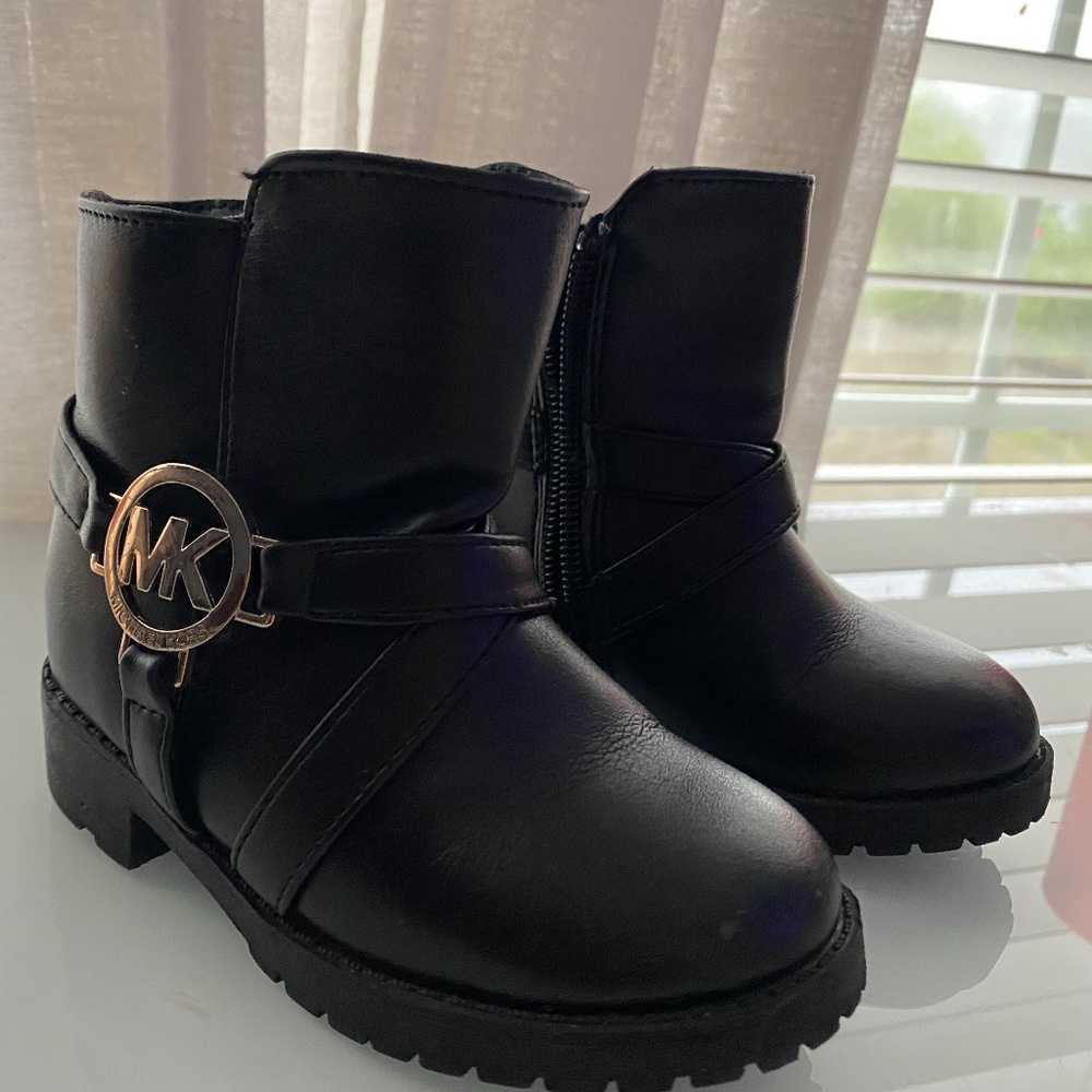 Michael Kors Girls Boots